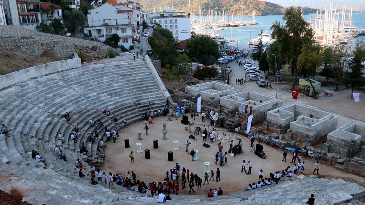 Telmessos Antik Tiyatrosu